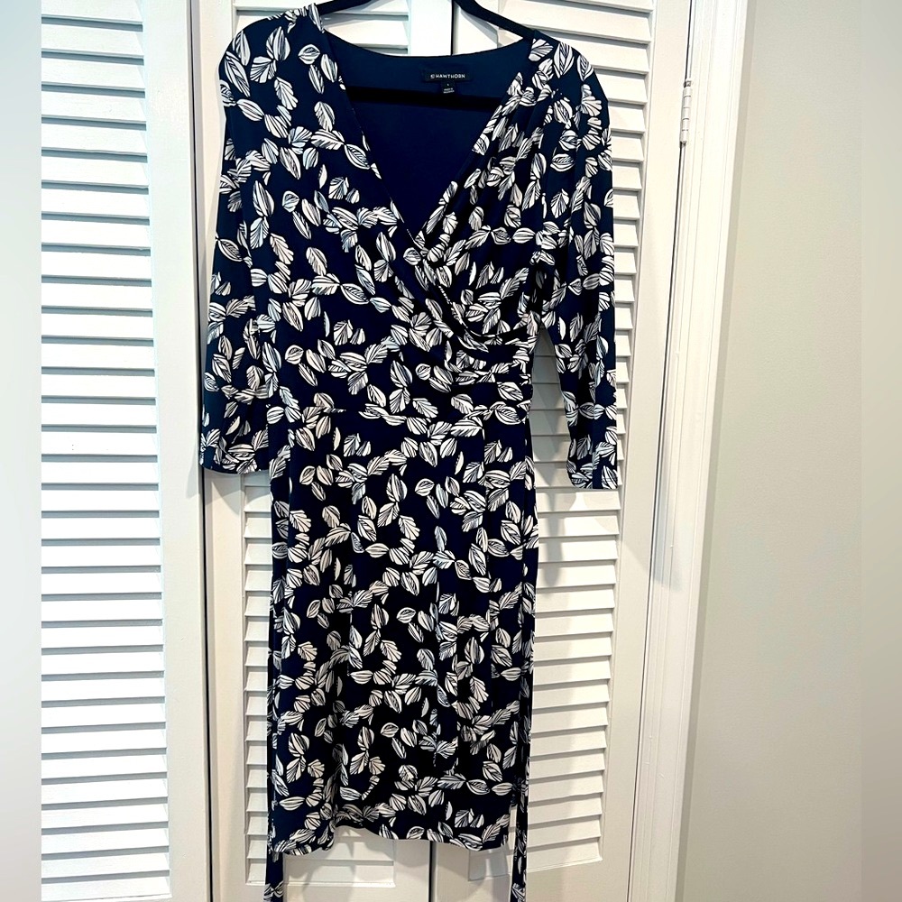 41 Hawthorn kaylee faux wrap knit dress large